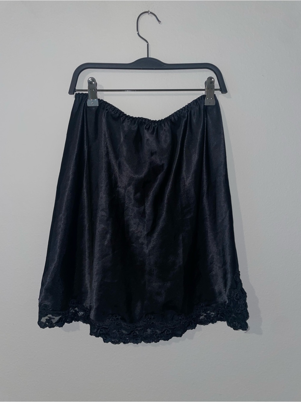 Medium Vintage Victoria's Secret black satin slip skirt with Lace Hem